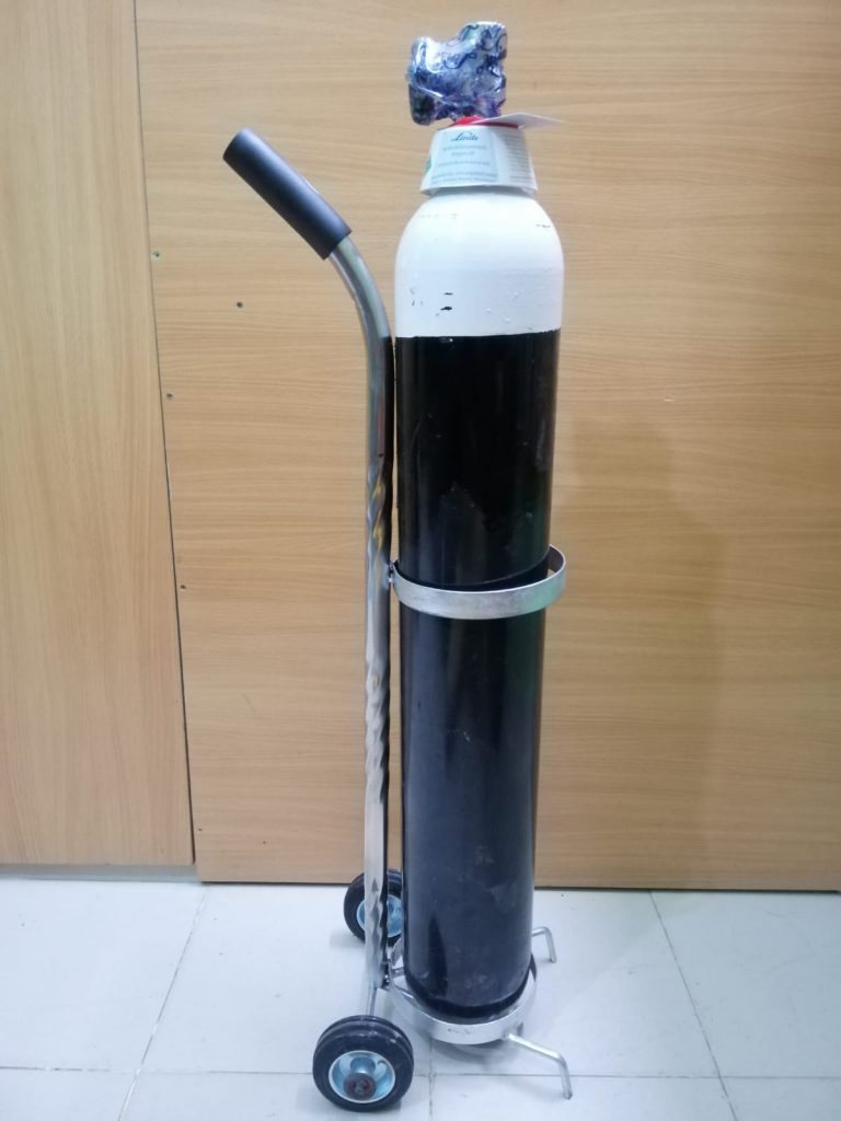 Oxygen cylinder rental and supply service in Dhaka, Bangladesh